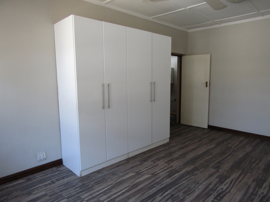 3 Bedroom Property for Sale in Humansdorp Eastern Cape